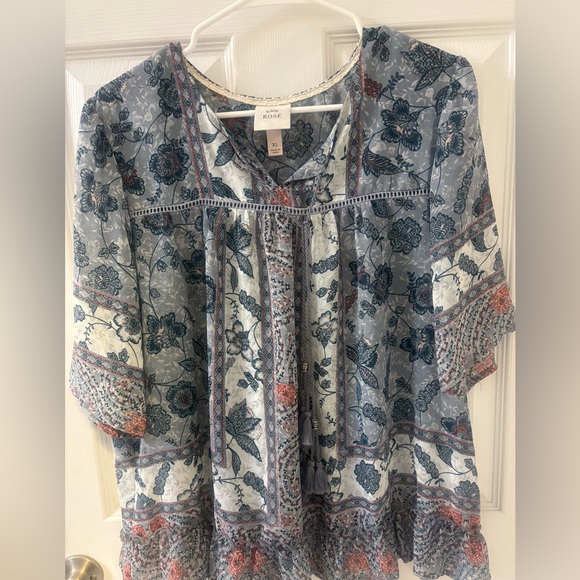 Knox Rose Floral Print Women's Top from Target -5/$25 - Picture 1 of 4